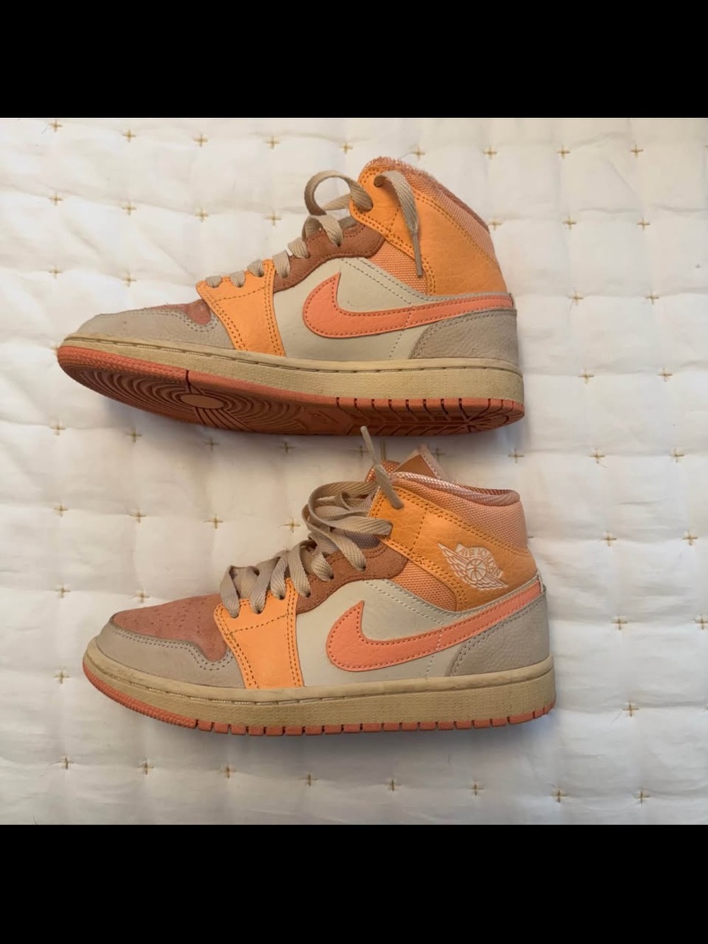 Nike Jordan 1 Mid Apricot Orange - Picture 3 of 7